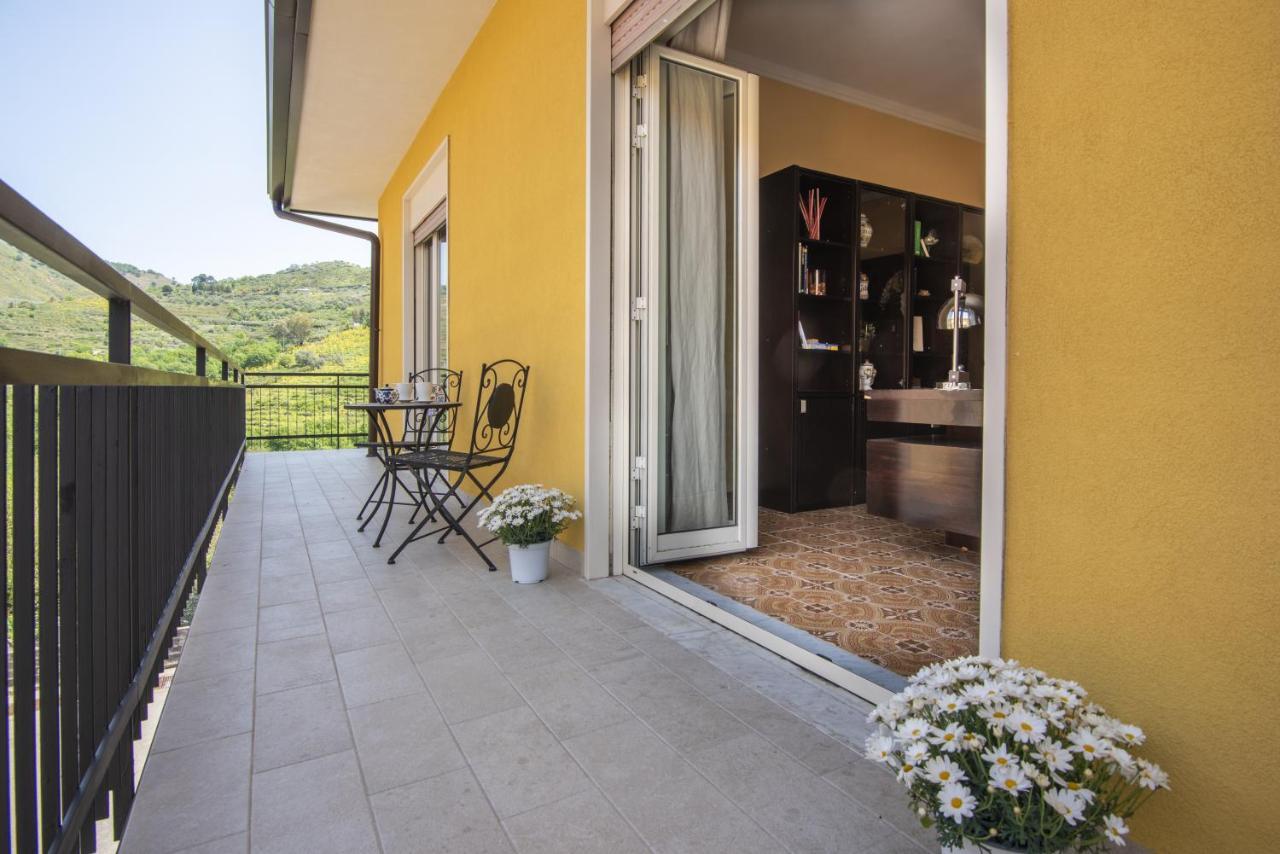 Etna Sicilian House Lägenhet Linguaglossa Exteriör bild